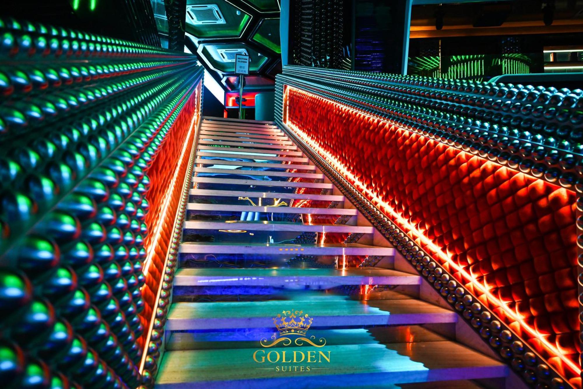 Golden Suites At Platinum Klcc Куала-Лумпур Екстер'єр фото